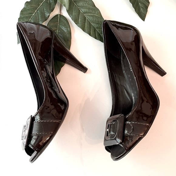 GIANNI BINI BROWN BUCKLE PEEP TOE HEELS - Picture 4 of 8